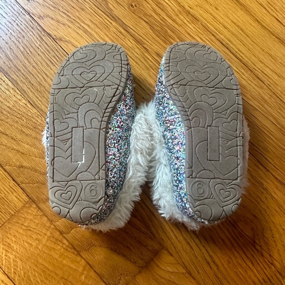 Glitter moccasins! - Picture 6 of 7